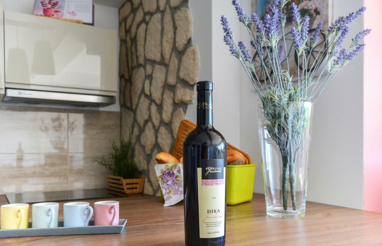 Kaj-Lux Novi Leilighet Novi Vinodolski Eksteriør bilde